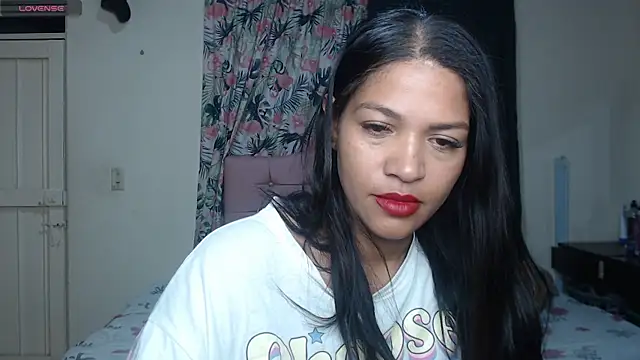 Snapshot of makennaa_ chatting on 07/04/26, 10:10 makennaa online show from 07/04/26, 10:10