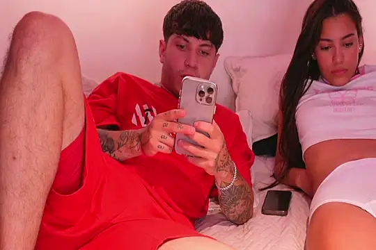 Snapshot of Nicky_and_Blake chatting on 02/15/25, 12:15 Nicky and Blake online show from 02/15/25, 12:15