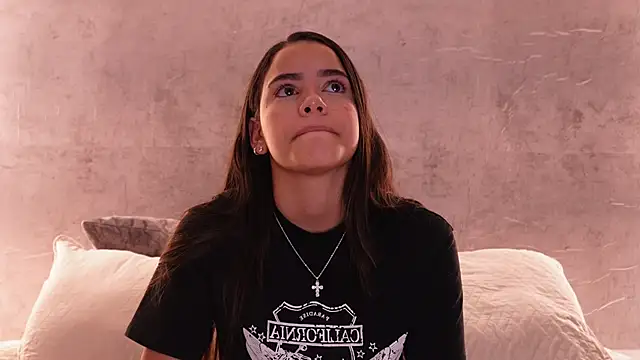 Snapshot of Nicky_and_Blake chatting on 10/07/25, 05:54 Nicky and Blake online show from 10/07/25, 05:54