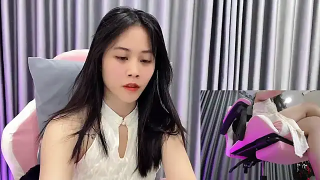 -rosiie- online show from 03/18/25, 02:25