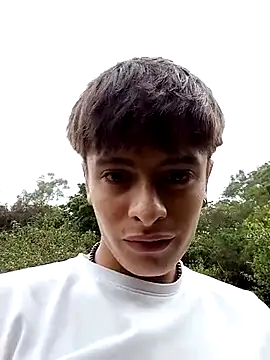 Snapshot of Cuervo_maniaco chatting on 09/19/25, 07:14 Cuervo maniaco online show from 09/19/25, 07:14