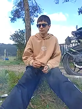 Snapshot of Cuervo_maniaco chatting on 01/13/26, 05:07 Cuervo maniaco online show from 01/13/26, 05:07