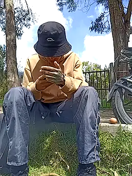 Snapshot of Cuervo_maniaco chatting on 02/10/26, 04:00 Cuervo maniaco online show from 02/10/26, 04:00