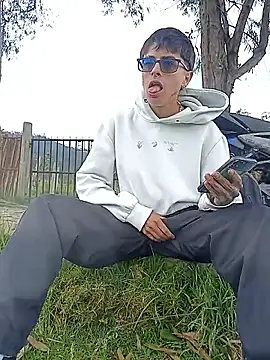 Snapshot of Cuervo_maniaco chatting on 03/21/26, 04:32 Cuervo maniaco online show from 03/21/26, 04:32