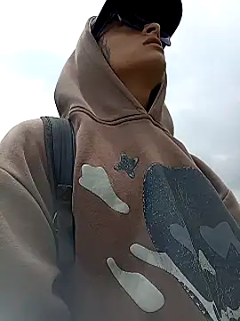 Snapshot of Cuervo_maniaco chatting on 03/25/26, 04:57 Cuervo maniaco online show from 03/25/26, 04:57