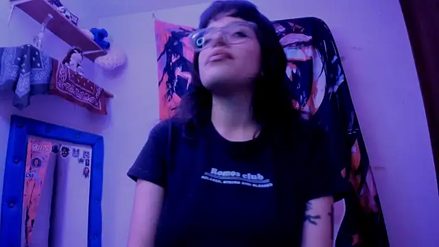 Lucyfx666 online show from 04/28/26, 10:37