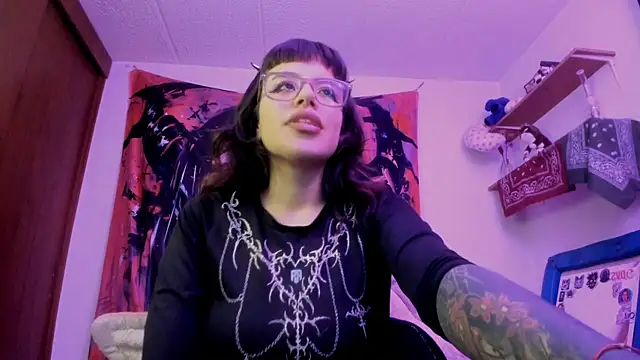 Lucyfx666 online show from 06/25/26, 06:40