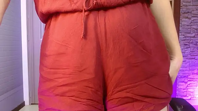 Manuela bela online show from 02/18/25, 05:21