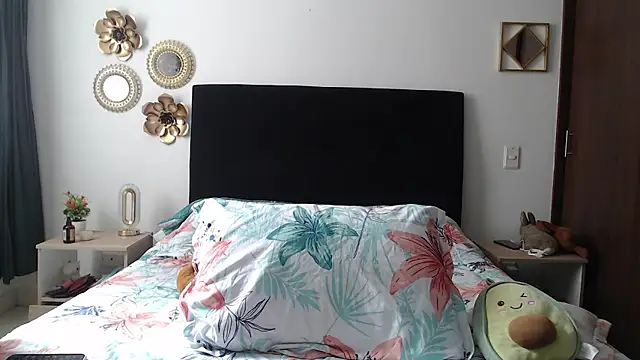 TatianaMonteross online show from 01/11/26, 05:51