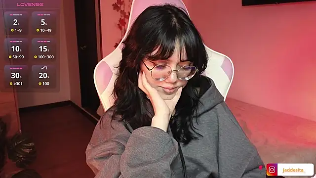 suzumi   online show from 12/05/24, 08:55