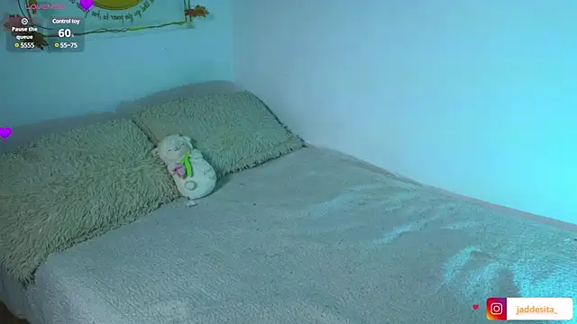 suzumi   online show from 03/06/25, 06:41