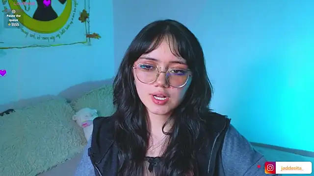 suzumi   online show from 03/12/25, 09:23