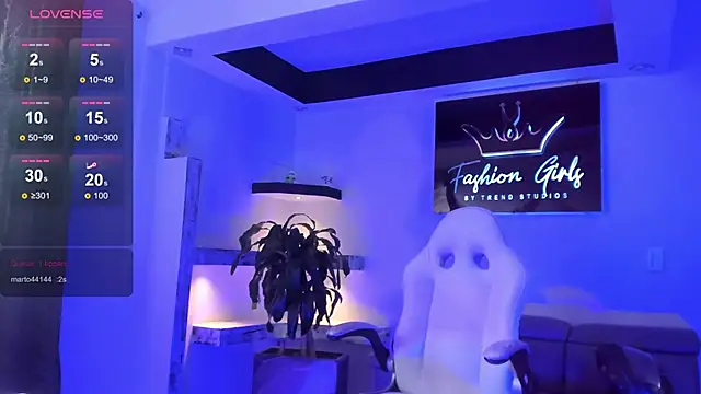 TifanyWhite  online show from 02/13/25, 08:03