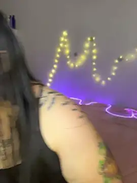 Mizztikaa online show from 04/10/26, 03:39