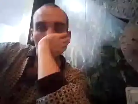 Snapshot of DrbigdickUK chatting on 11/14/25, 09:46 DrbigdickUK online show from 11/14/25, 09:46