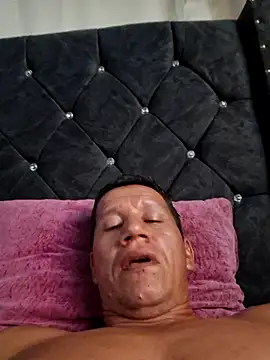 leoytessa 10 online show from 10/09/25, 09:13