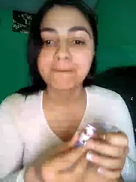 Snapshot of Nahiara_velez chatting on 06/10/26, 11:24 Nahiara velez online show from 06/10/26, 11:24