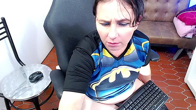 victoria jones online show from 03/15/25, 04:43