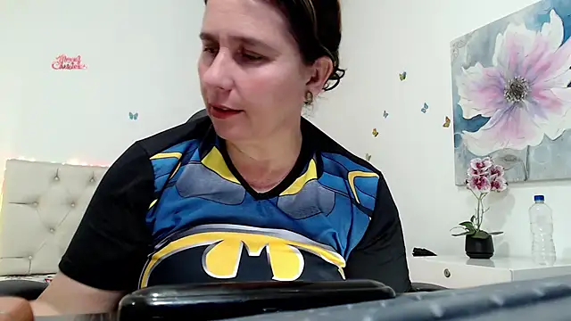 victoria jones online show from 04/25/26, 01:41