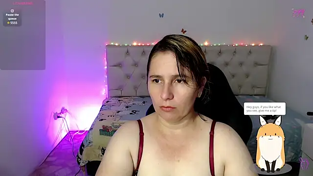 victoria jones online show from 04/27/26, 02:04