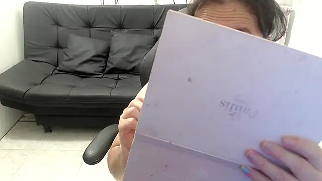 victoria jones online show from 06/02/26, 01:02