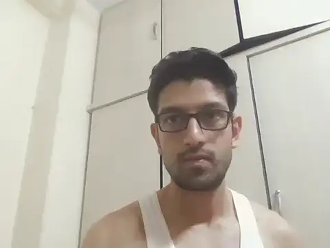 Snapshot of arjun_077 chatting on 09/12/25, 05:02 arjun 077 online show from 09/12/25, 05:02