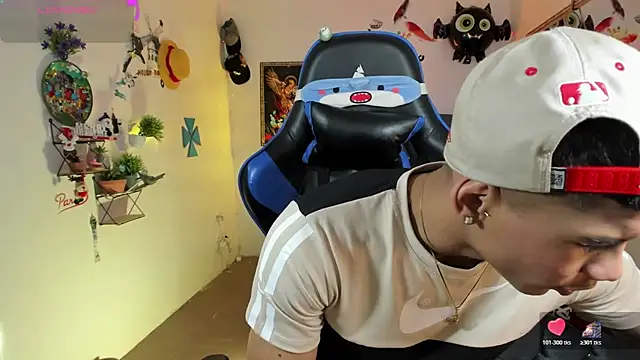 Damian latinxxx online show from 11/10/25, 03:05