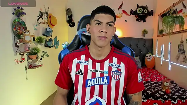 Damian latinxxx online show from 11/17/25, 03:01