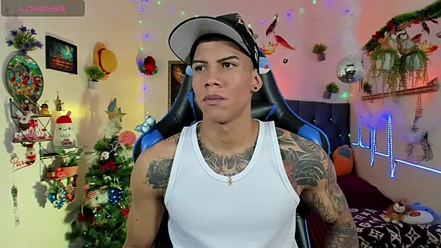 Damian latinxxx online show from 11/28/25, 03:09