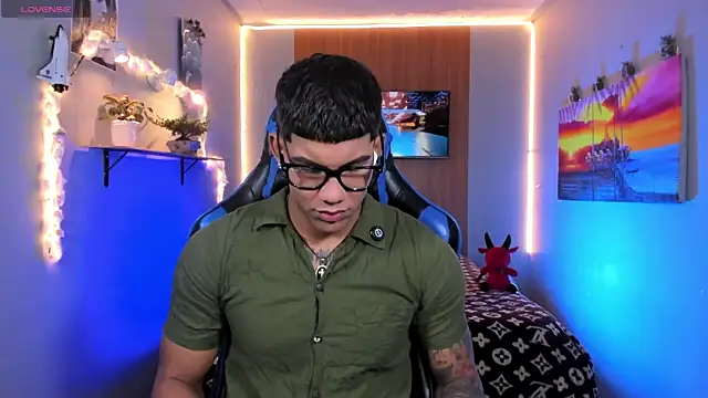 Damian latinxxx online show from 07/30/26, 09:08