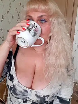 IsabellaBoni online show from 02/24/26, 07:28