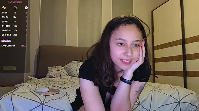 Agatha Sade online show from 01/07/25, 06:03