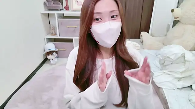 Snapshot of -SHINON- chatting on 12/06/24, 03:55 -SHINON- online show from 12/06/24, 03:55