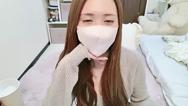 Snapshot of -SHINON- chatting on 12/23/24, 11:25 -SHINON- online show from 12/23/24, 11:25