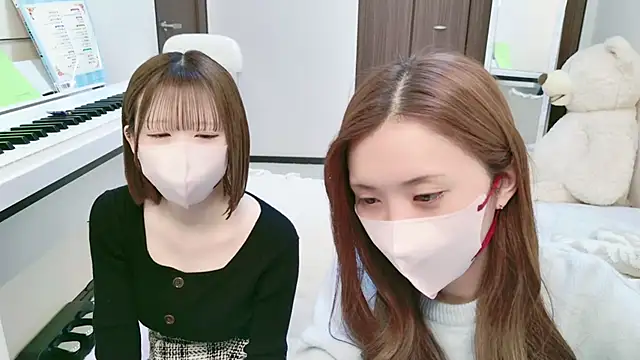 Snapshot of -SHINON- chatting on 12/27/24, 11:39 -SHINON- online show from 12/27/24, 11:39