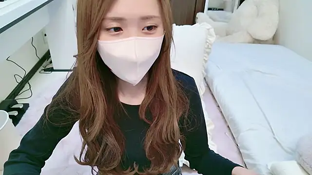 Snapshot of -SHINON- chatting on 01/12/25, 02:30 -SHINON- online show from 01/12/25, 02:30