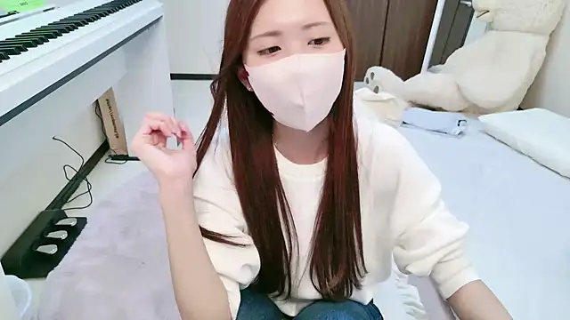 Snapshot of -SHINON- chatting on 01/25/25, 02:14 -SHINON- online show from 01/25/25, 02:14