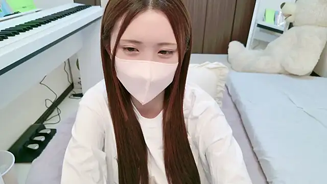 Snapshot of -SHINON- chatting on 02/09/25, 08:54 -SHINON- online show from 02/09/25, 08:54