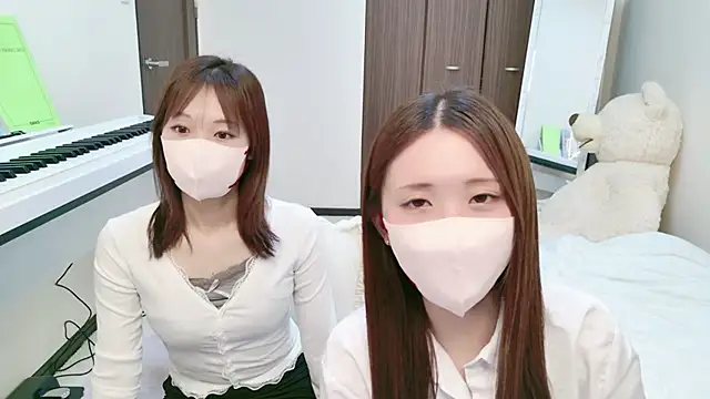 Snapshot of -SHINON- chatting on 02/11/25, 10:04 -SHINON- online show from 02/11/25, 10:04