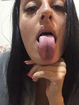 Snapshot of Catmila94 chatting on 05/13/26, 02:31 Catmila94 online show from 05/13/26, 02:31