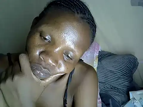Snapshot of Sweet_serah chatting on 03/17/25, 07:02 Sweet serah online show from 03/17/25, 07:02