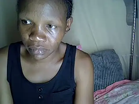Snapshot of Sweet_serah chatting on 03/23/25, 04:38 Sweet serah online show from 03/23/25, 04:38