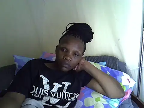 Snapshot of Sweet_serah chatting on 10/08/25, 06:38 Sweet serah online show from 10/08/25, 06:38
