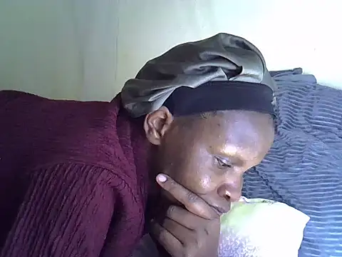 Sweet serah online show from 11/19/25, 06:08