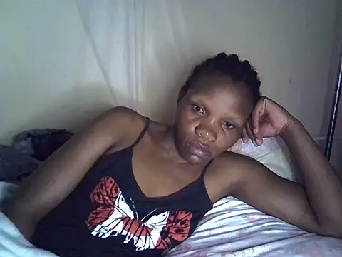 Snapshot of Sweet_serah chatting on 07/20/26, 03:32 Sweet serah online show from 07/20/26, 03:32