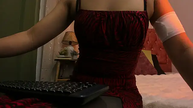 Zara dulce online show from 10/18/25, 11:55