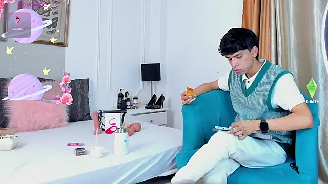 Snapshot of Santy_carrington chatting on 01/15/25, 11:40 Santy carrington online show from 01/15/25, 11:40