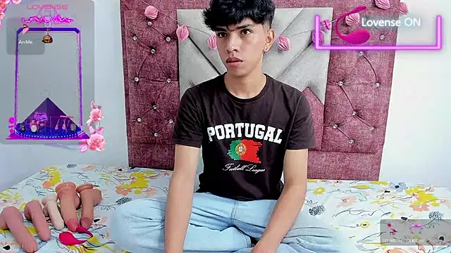 Snapshot of Santy_carrington chatting on 03/07/25, 08:44 Santy carrington online show from 03/07/25, 08:44