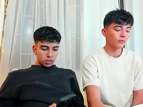 Snapshot of shawn__sanderson1 chatting on 02/05/25, 07:10 shawn sanderson1 online show from 02/05/25, 07:10