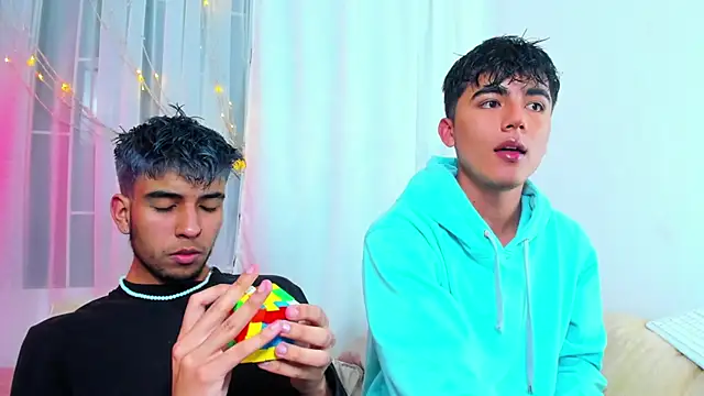 Snapshot of shawn__sanderson1 chatting on 03/04/25, 01:28 shawn sanderson1 online show from 03/04/25, 01:28